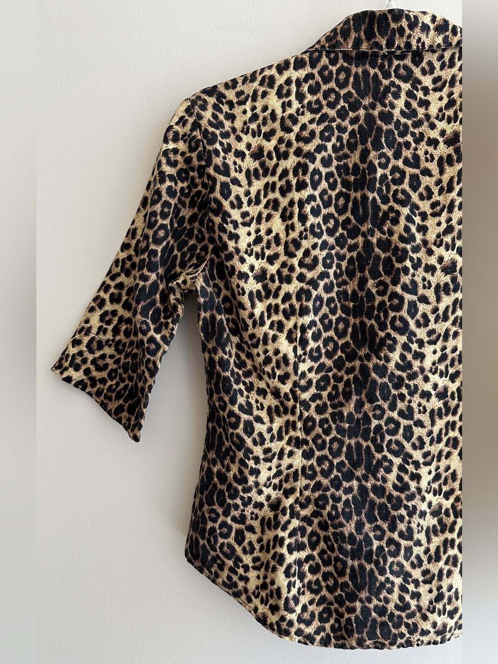 David Brooks Women’s Linen-Cotton Blend Cheetah Print Button Down Shirt, Size 4 - Picture 13 of 16